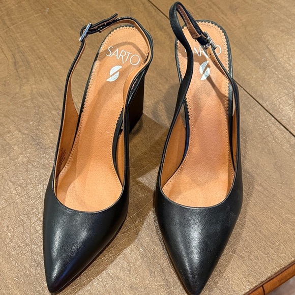 EUC Franco Sarto Sophie Black Slingbacks SZ 9 100% Leather - Picture 1 of 16